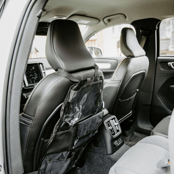 Protector para asiento de automóvil Premium Axkid   - MiniNuts  expertos en coches y sillas de auto para bebé